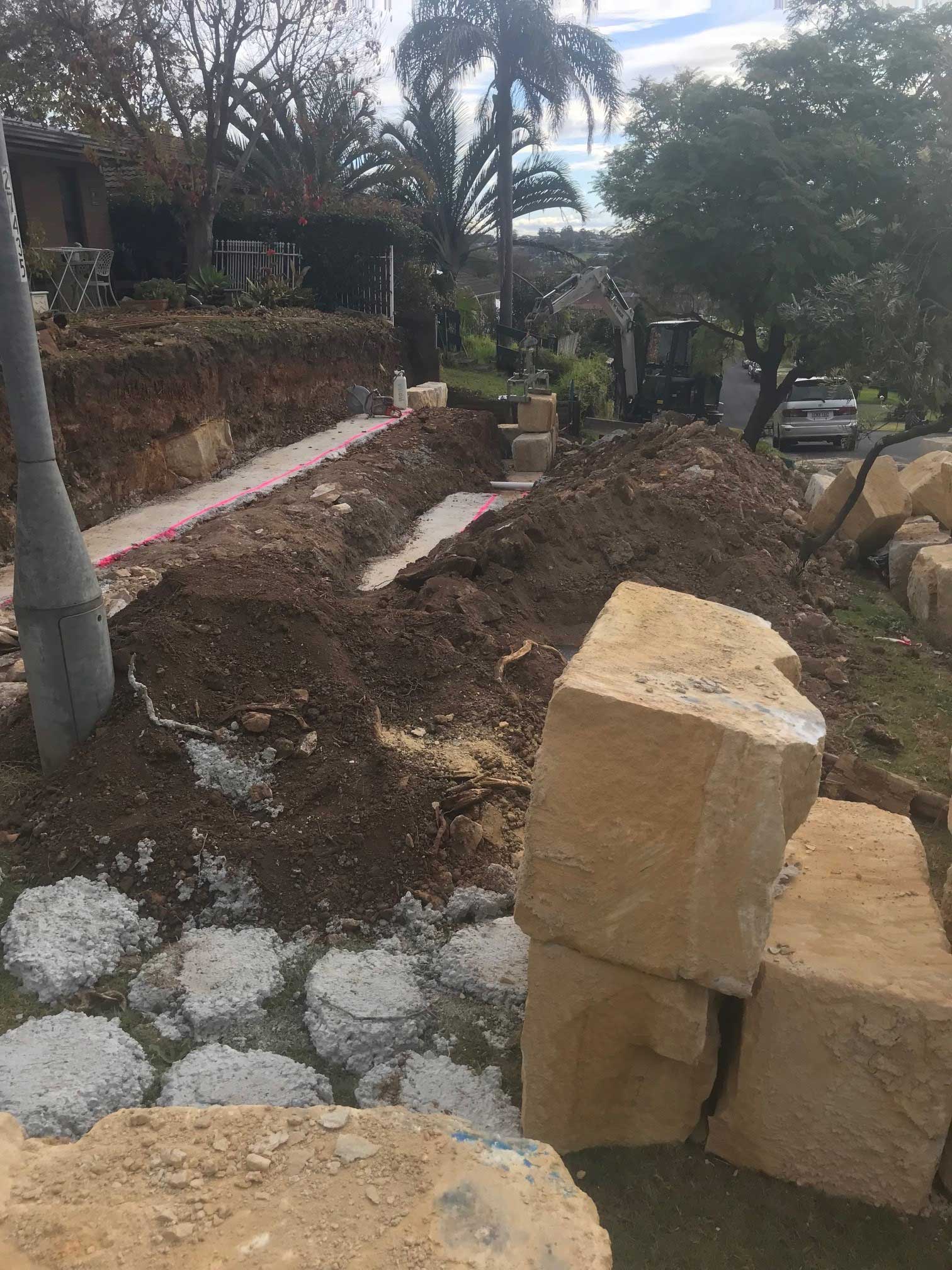 Sandstone Retaining Wall Install Sandstone Retaining Wall Install